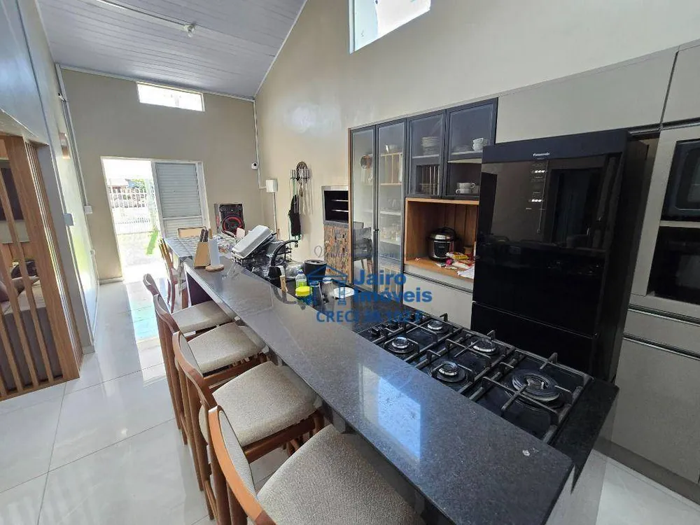 Casa, 4 quartos, 200 m² - Foto 13