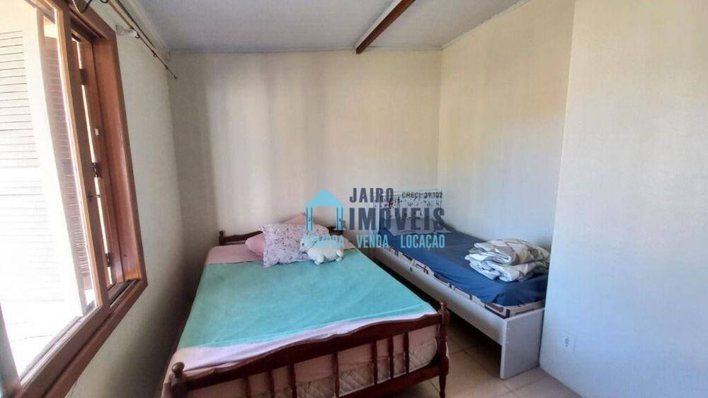 Casa, 4 quartos, 156 m² - Foto 1