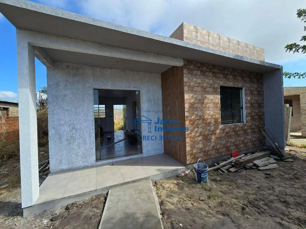 Casa, 2 quartos, 59 m² - Foto 1
