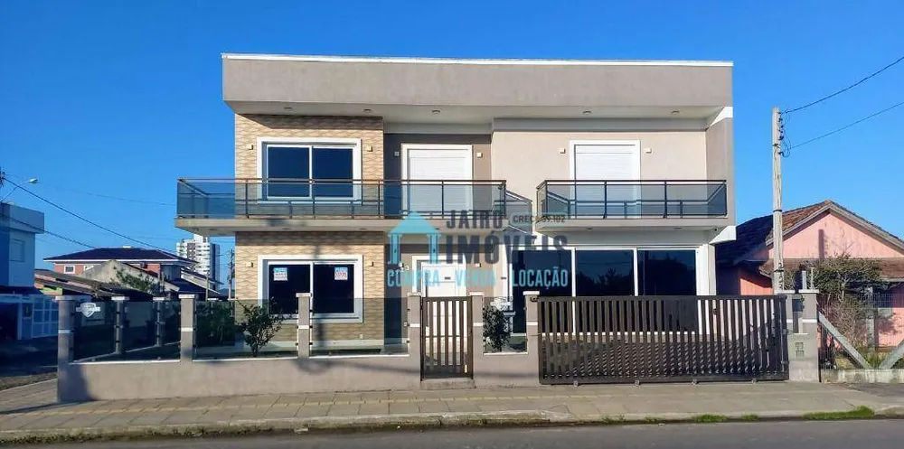 Casa, 4 quartos, 240 m² - Foto 1