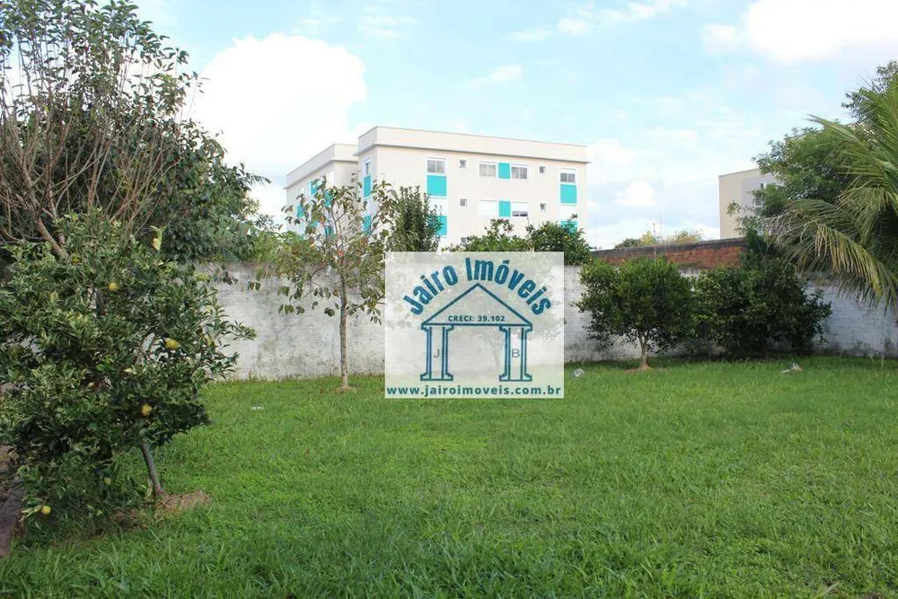 Casa, 4 quartos, 325 m² - Foto 1