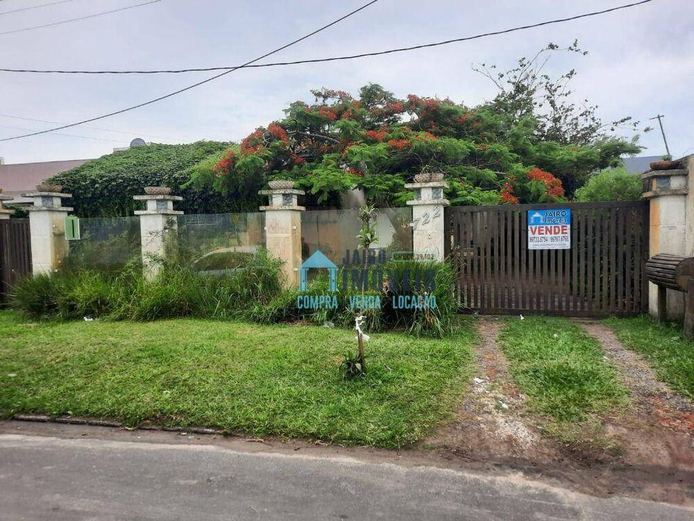 Casa, 4 quartos, 228 m² - Foto 1