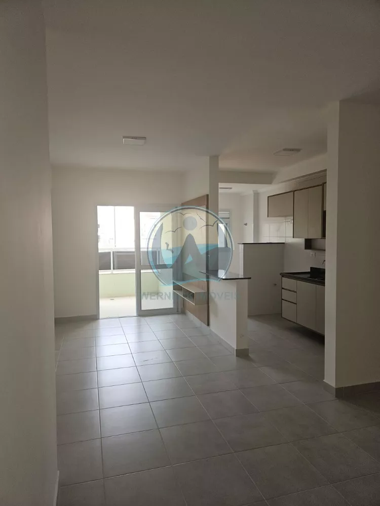 Apartamento à venda com 2 quartos, 67m² - Foto 1