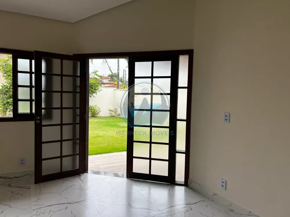 Casa à venda com 3 quartos, 150m² - Foto 2