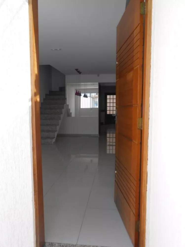 Sobrado para alugar com 2 quartos, 90m² - Foto 3