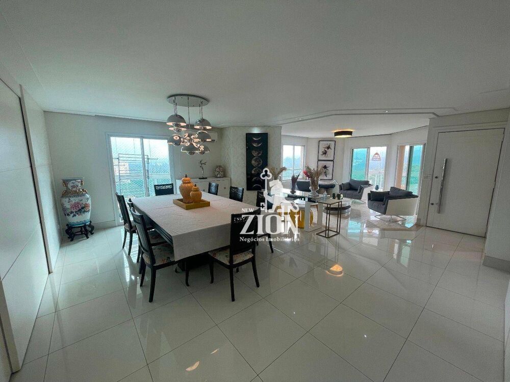 Apartamento, 3 quartos, 200 m² - Foto 1