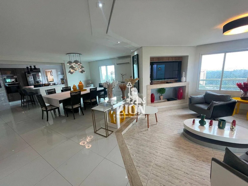 Apartamento, 3 quartos, 200 m² - Foto 1