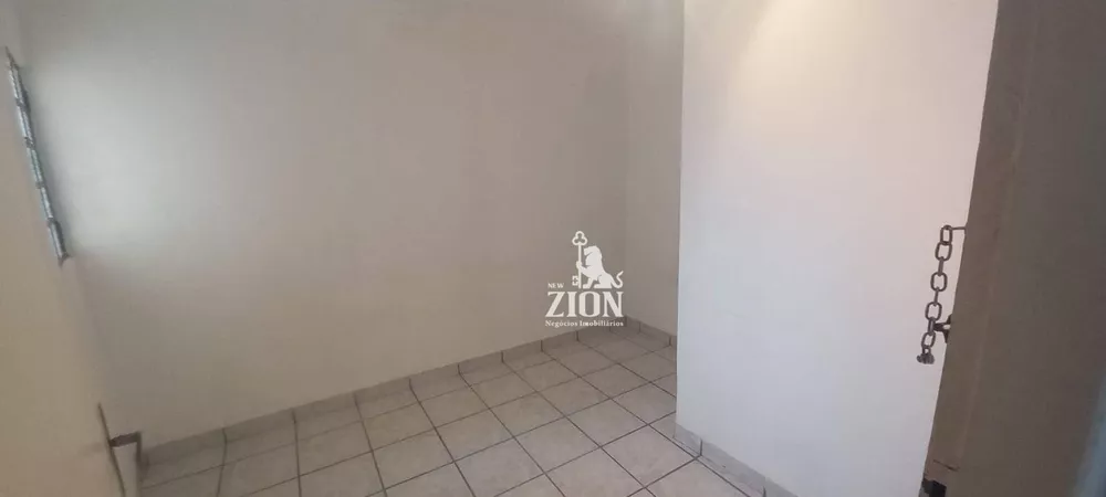 Sobrado à venda com 3 quartos, 250m² - Foto 2