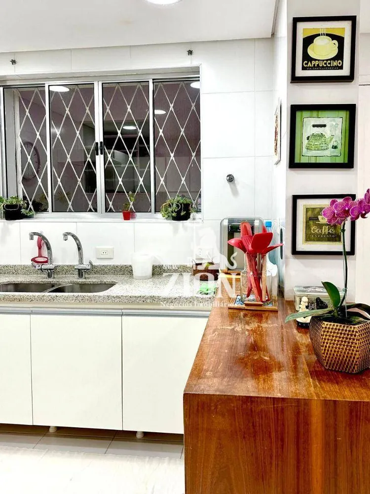 Sobrado, 3 quartos, 318 m² - Foto 8