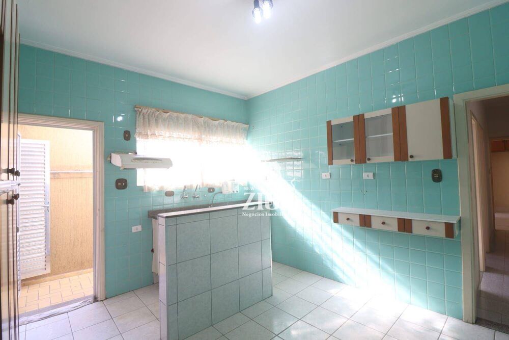 Casa, 3 quartos, 250 m² - Foto 1