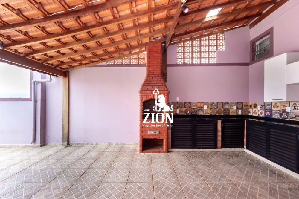 Sobrado, 3 quartos, 218 m² - Foto 1
