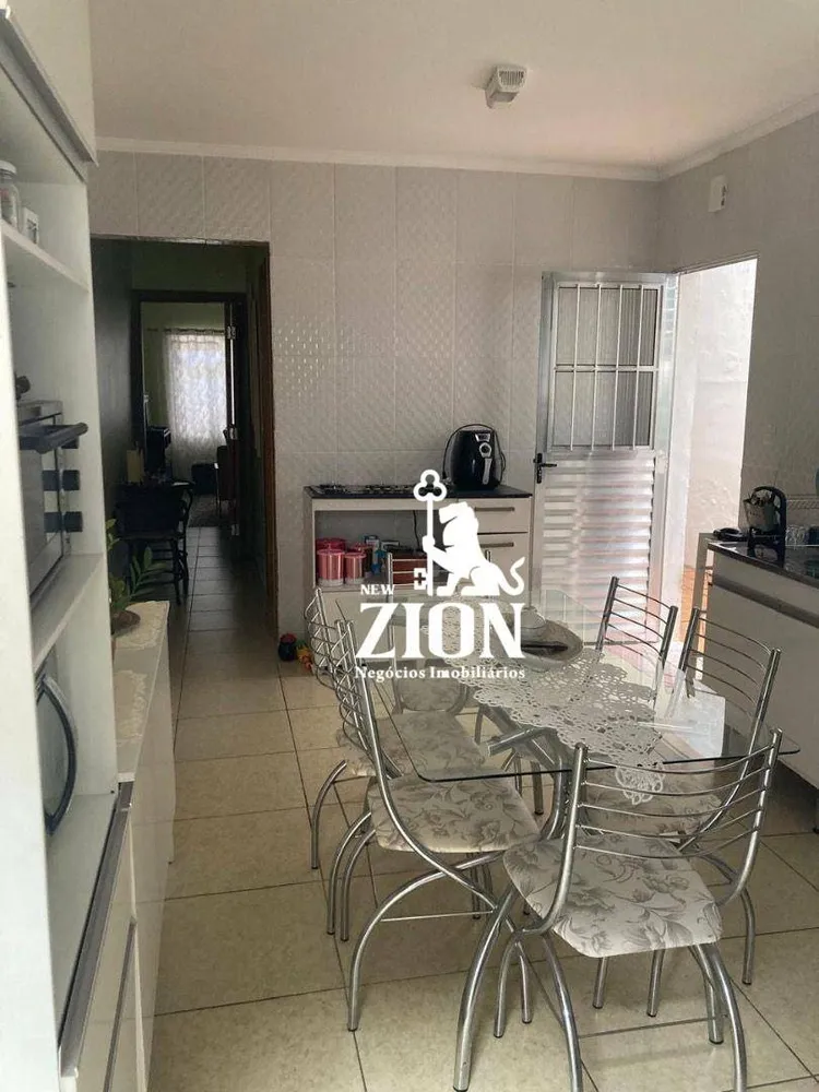 Casa, 3 quartos, 300 m² - Foto 11