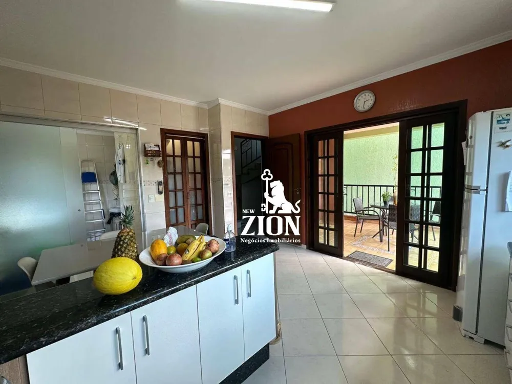 Sobrado, 3 quartos, 330 m² - Foto 14