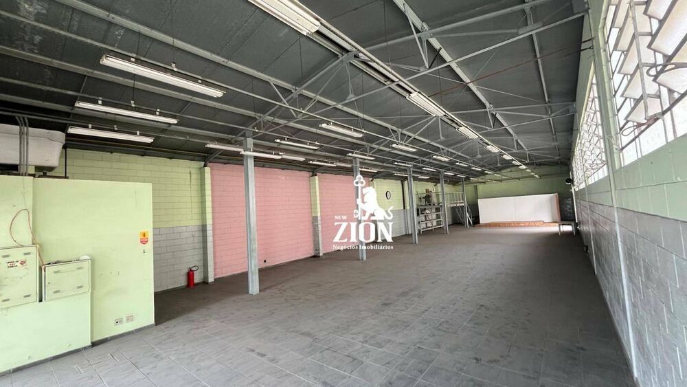 Depósito-Galpão-Armazém à venda, 670m² - Foto 2