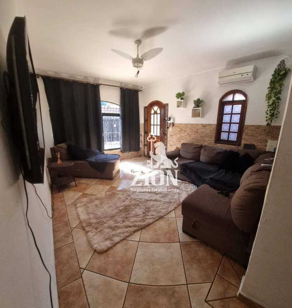 Casa, 2 quartos, 250 m² - Foto 2