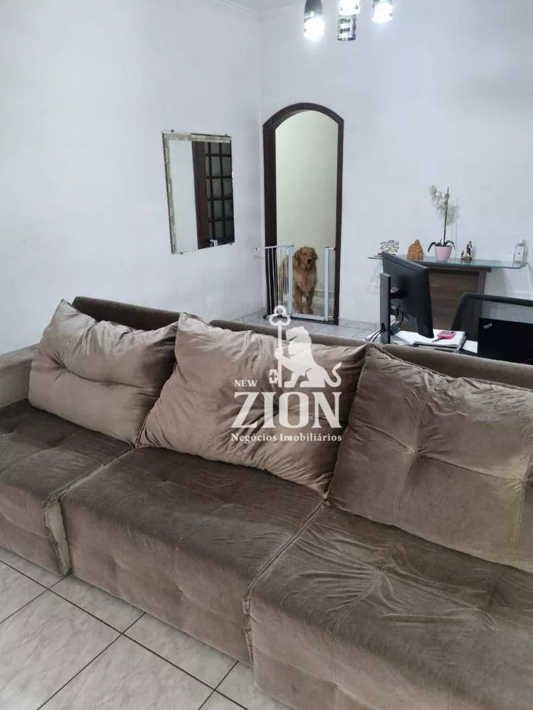 Casa, 3 quartos, 210 m² - Foto 2