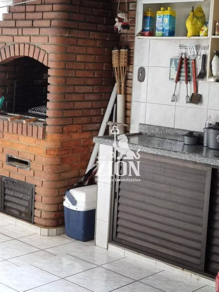 Casa, 3 quartos, 210 m² - Foto 8