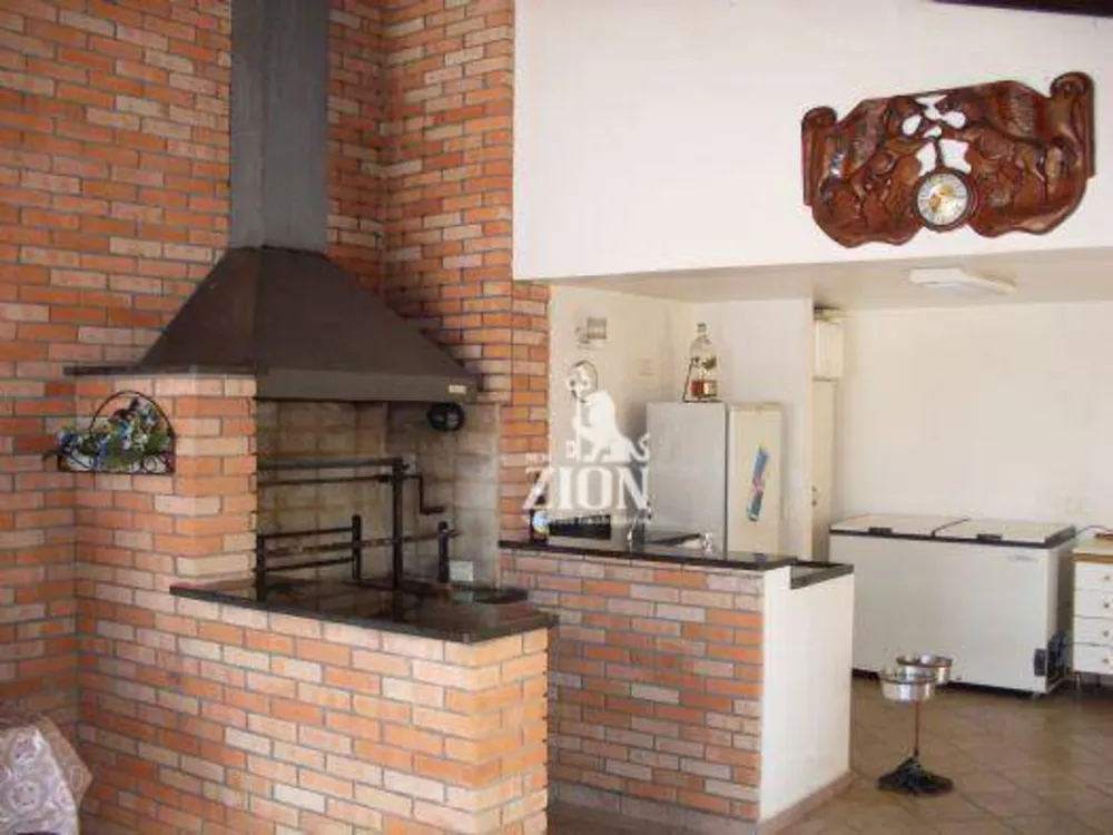 Casa, 4 quartos, 237 m² - Foto 6