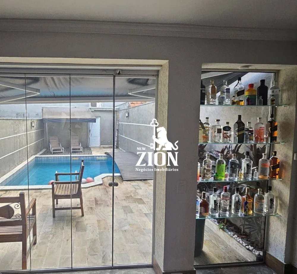 Sobrado, 3 quartos, 260 m² - Foto 1