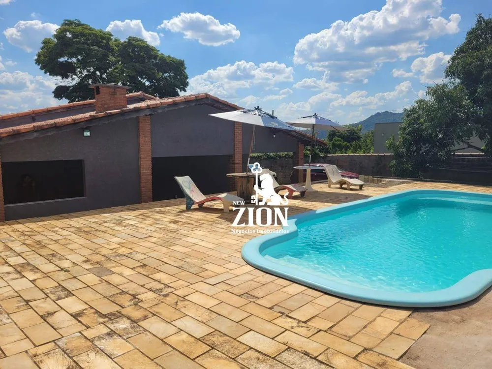 Chácara, 3 quartos, 1000 m² - Foto 1