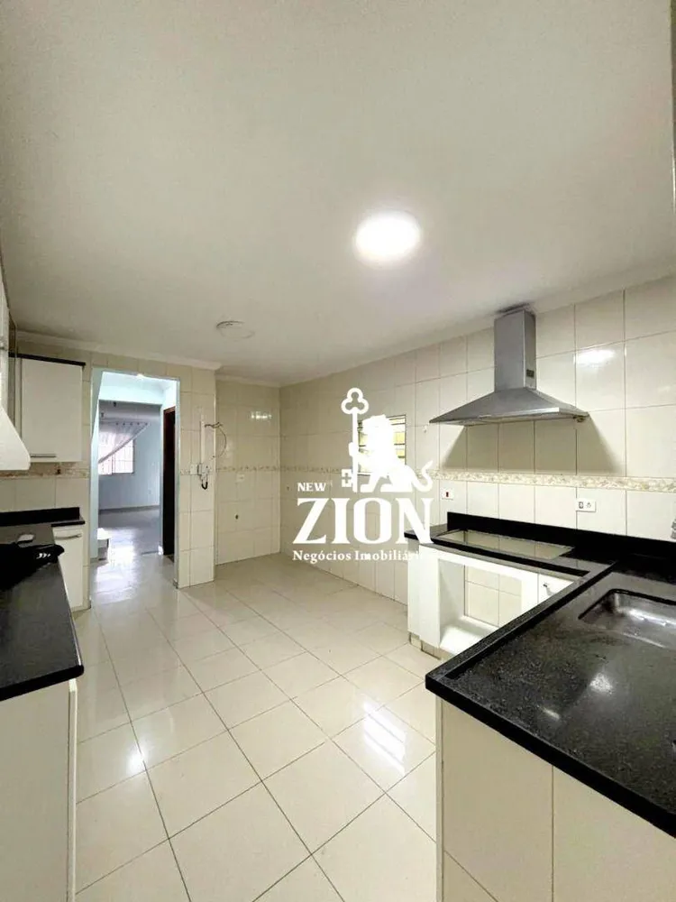 Sobrado, 3 quartos, 194 m² - Foto 3