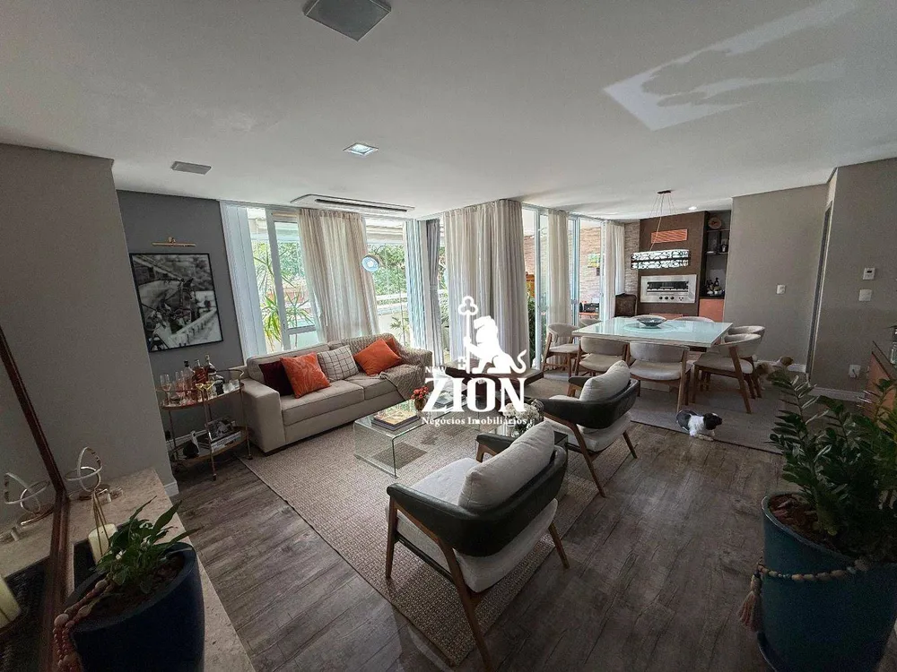 Apartamento, 4 quartos, 216 m² - Foto 1