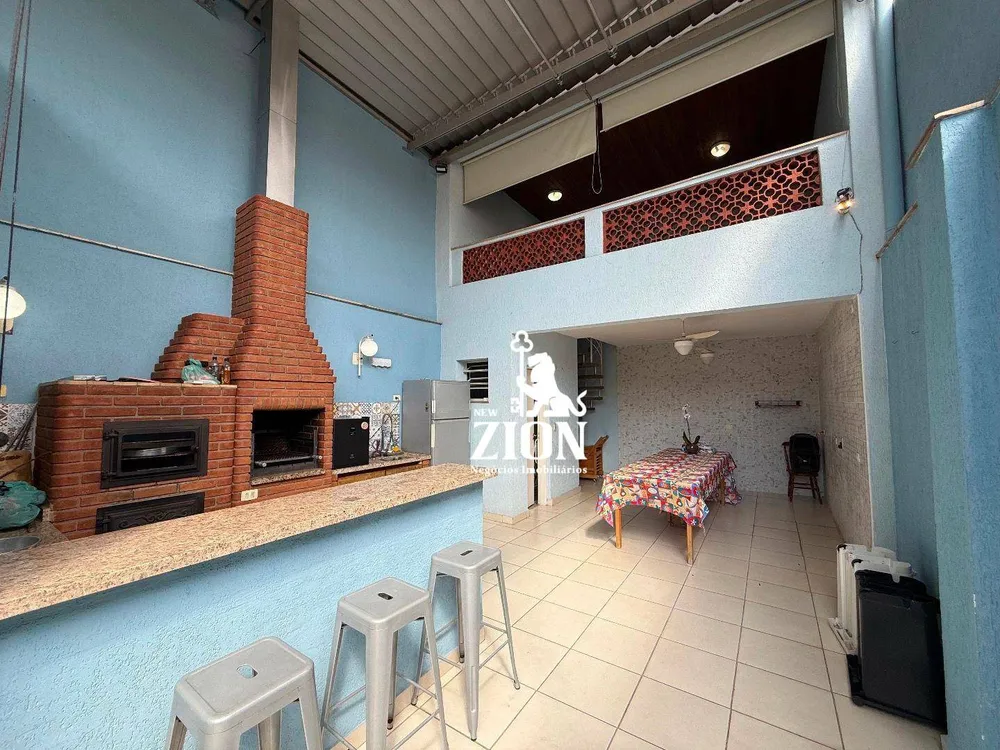 Sobrado, 3 quartos, 250 m² - Foto 1