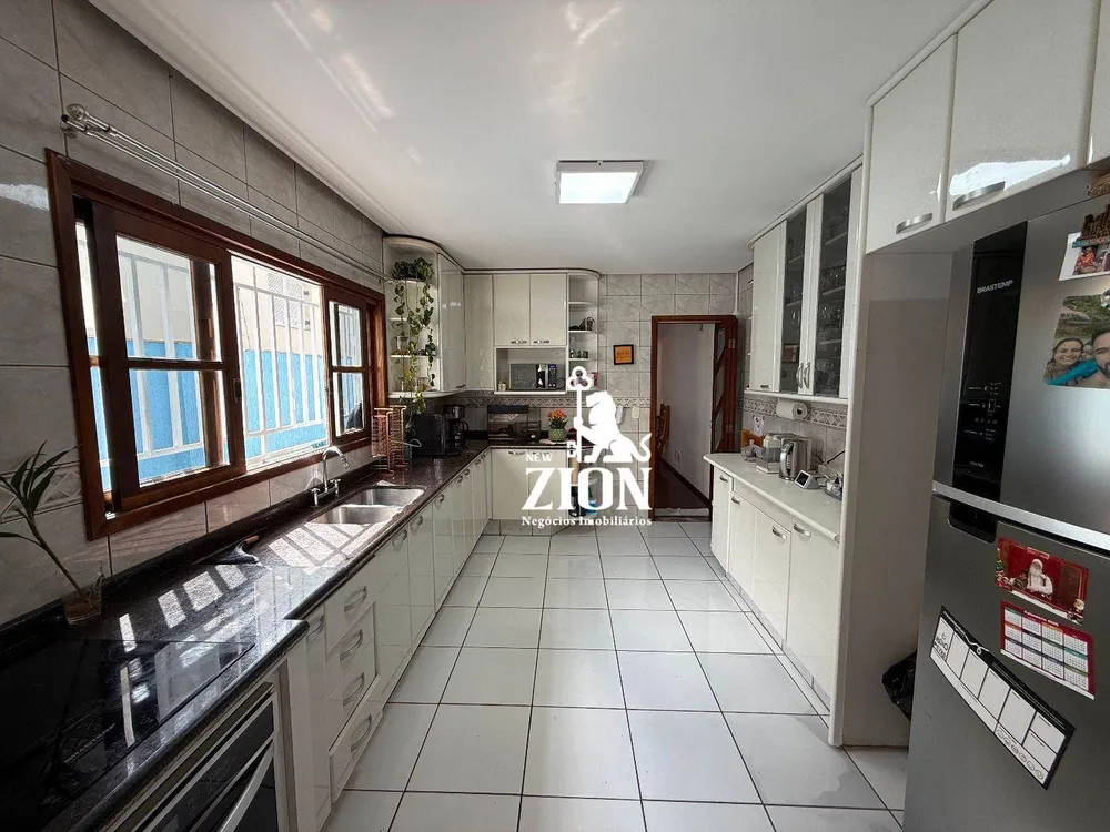 Sobrado, 3 quartos, 250 m² - Foto 8