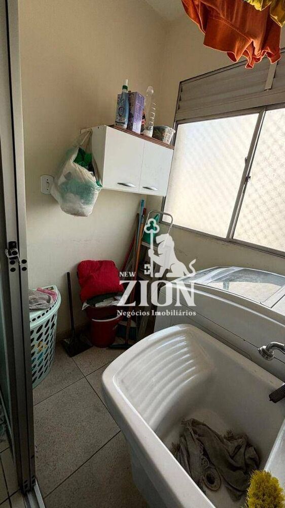 Apartamento à venda com 2 quartos, 55m² - Foto 11