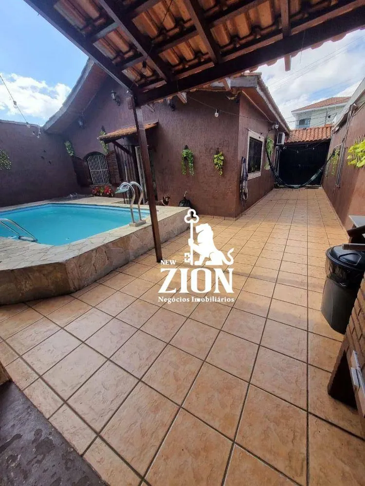 Sobrado, 3 quartos, 250 m² - Foto 1