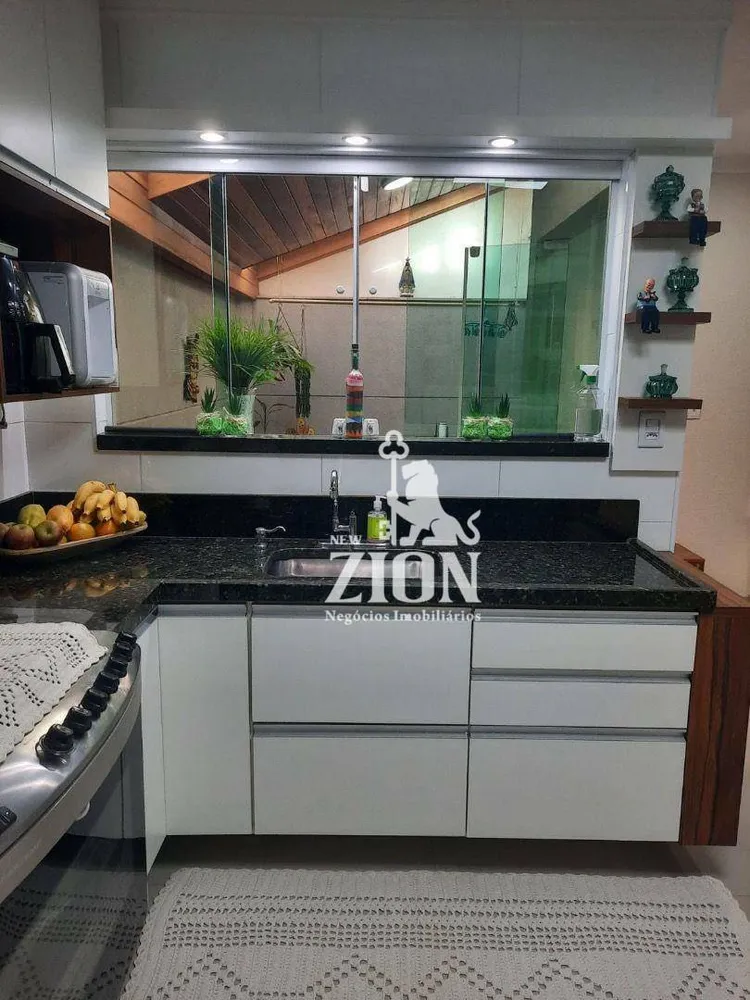 Sobrado, 3 quartos, 200 m² - Foto 1