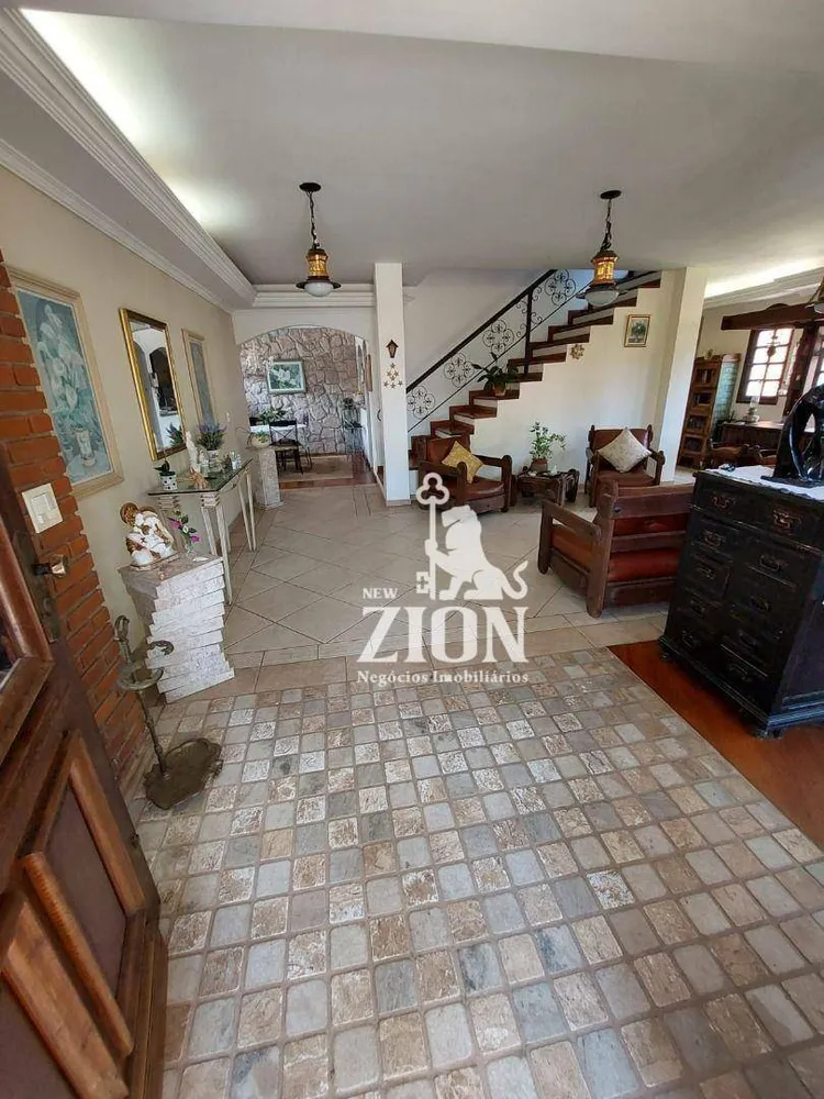 Casa, 4 quartos, 550 m² - Foto 1