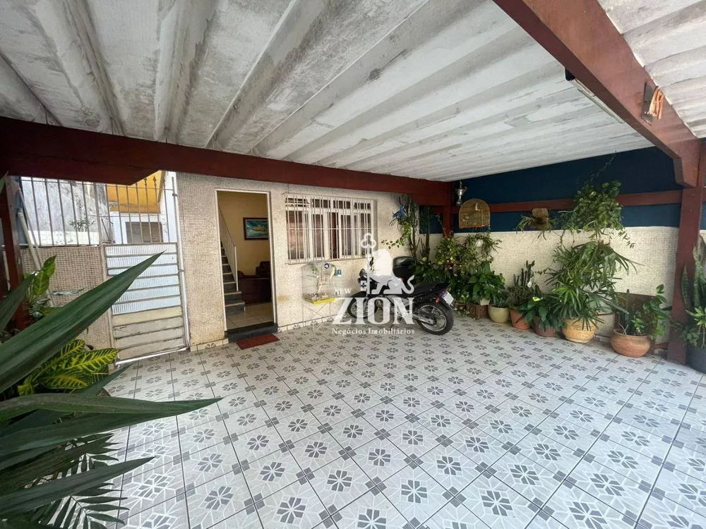 Sobrado à venda com 3 quartos, 150m² - Foto 2