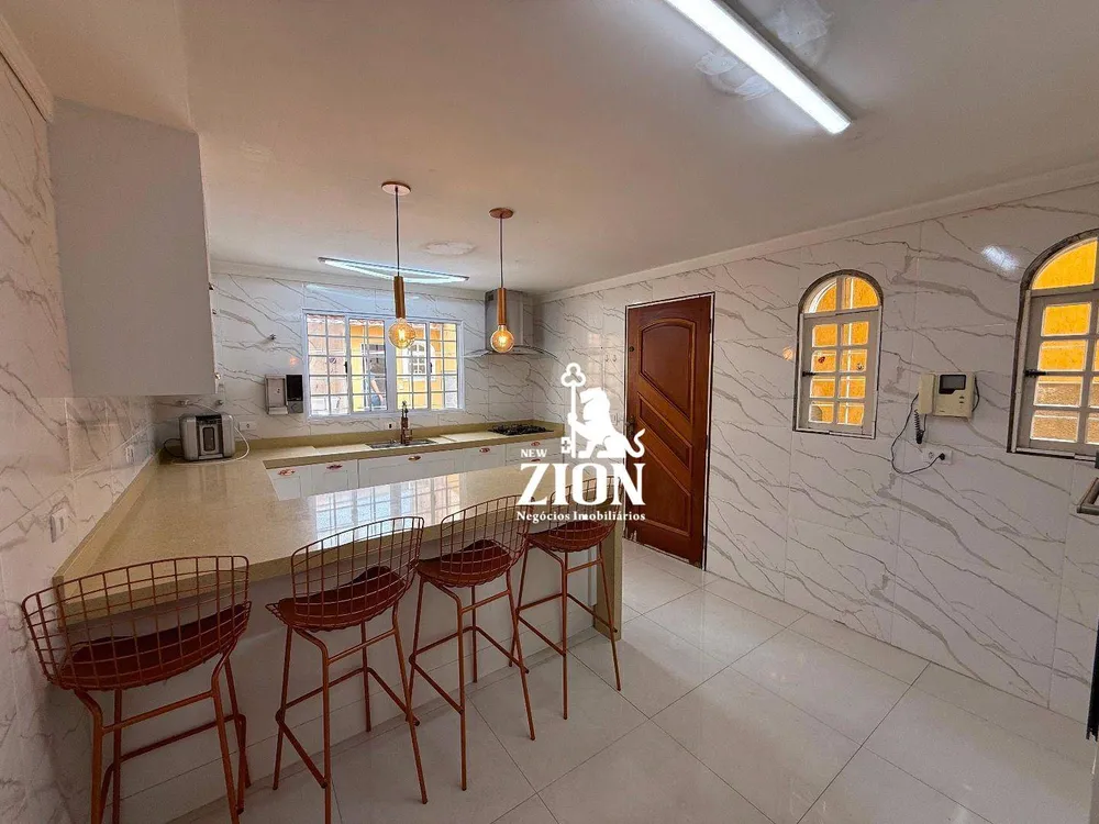 Sobrado, 4 quartos, 147 m² - Foto 1