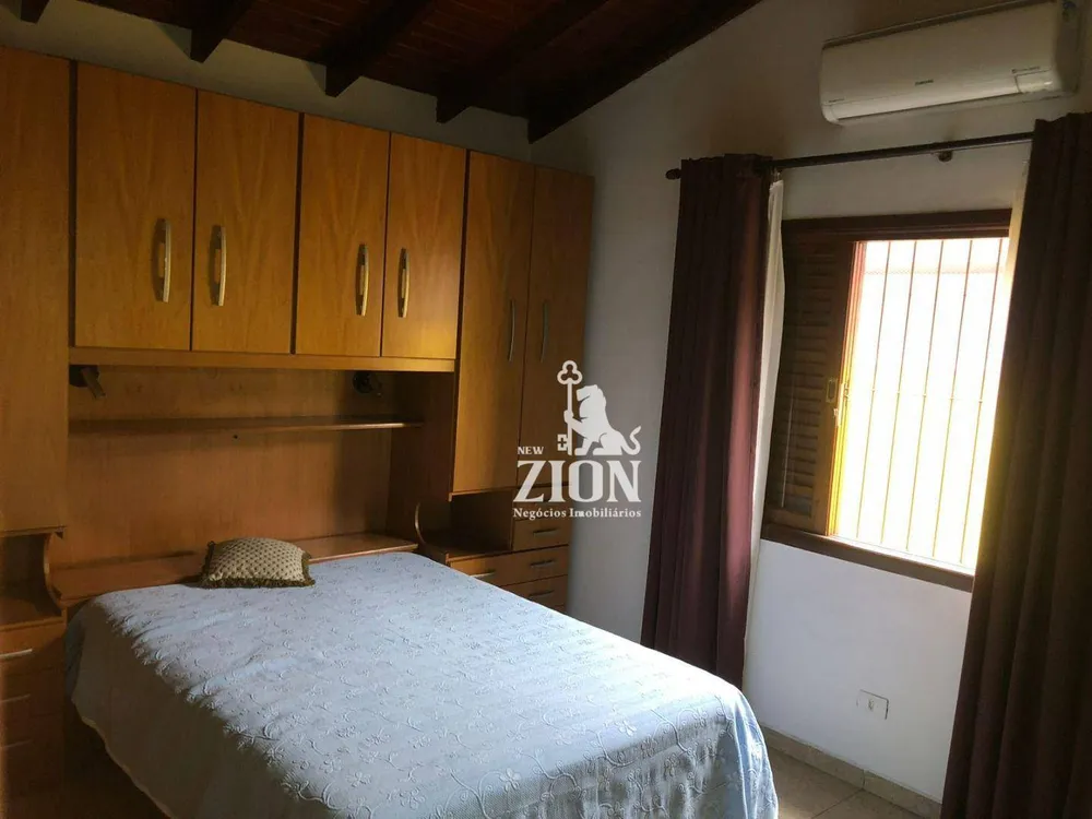 Casa, 3 quartos, 200 m² - Foto 3