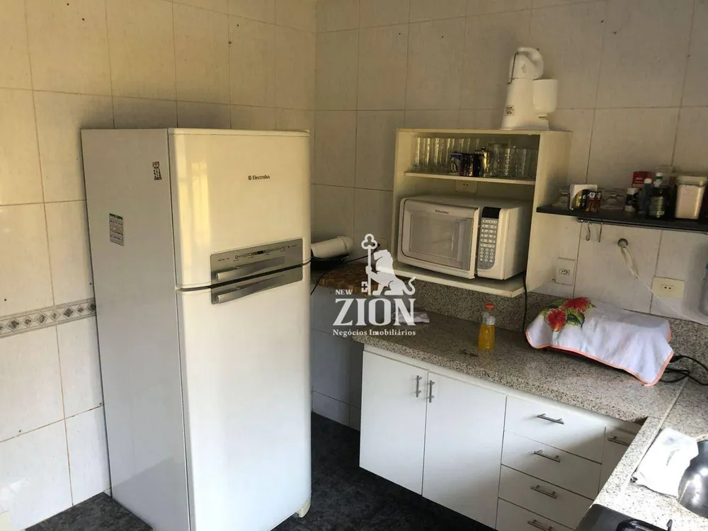 Casa, 3 quartos, 200 m² - Foto 15