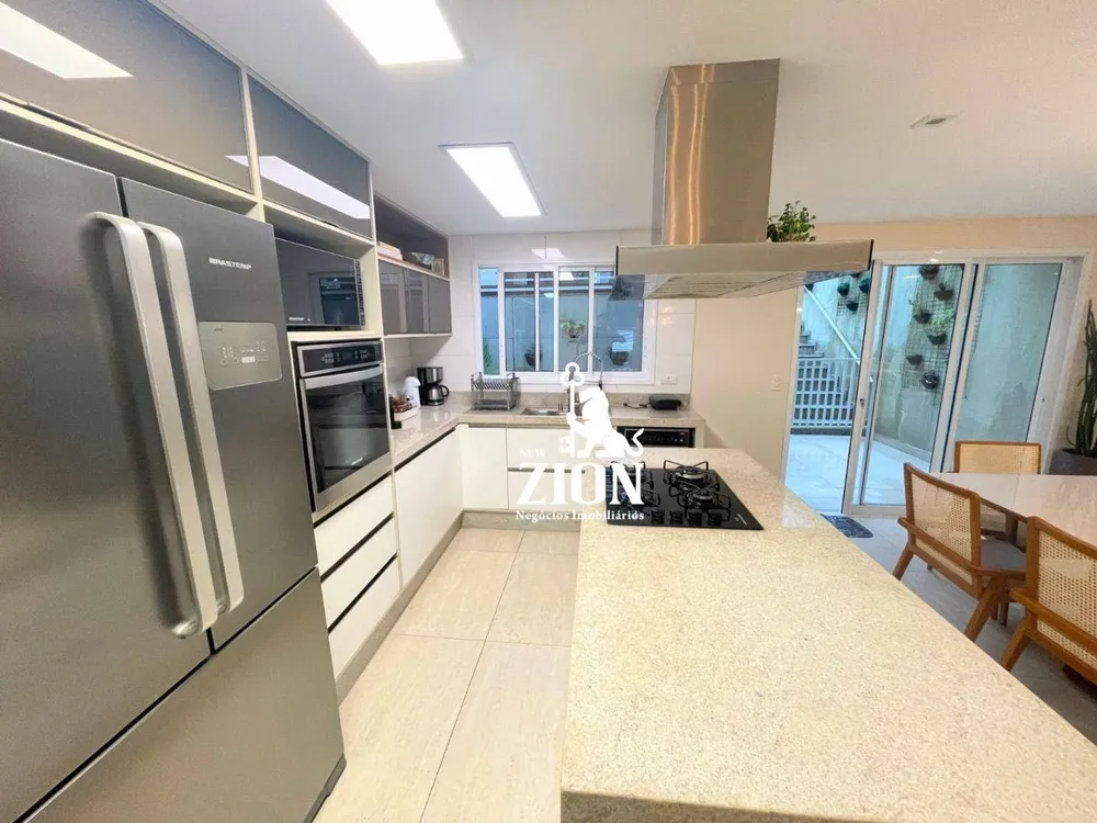 Sobrado, 3 quartos, 250 m² - Foto 8