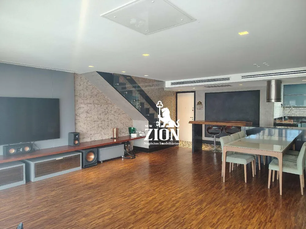Cobertura, 3 quartos, 246 m² - Foto 1