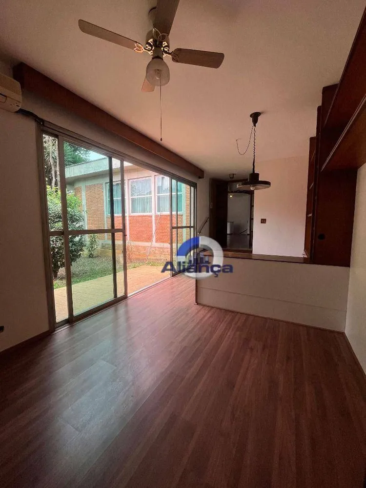 Casa, 4 quartos, 332 m² - Foto 1