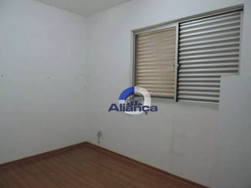 Sobrado à venda com 3 quartos, 200m² - Foto 3