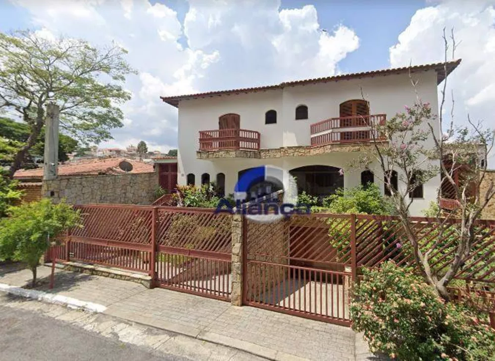 Sobrado à venda com 3 quartos, 240m² - Foto 1