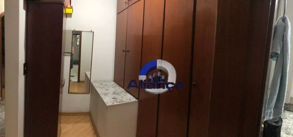 Sobrado à venda com 3 quartos, 240m² - Foto 3