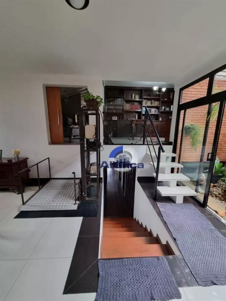 Sobrado à venda com 5 quartos, 450m² - Foto 4