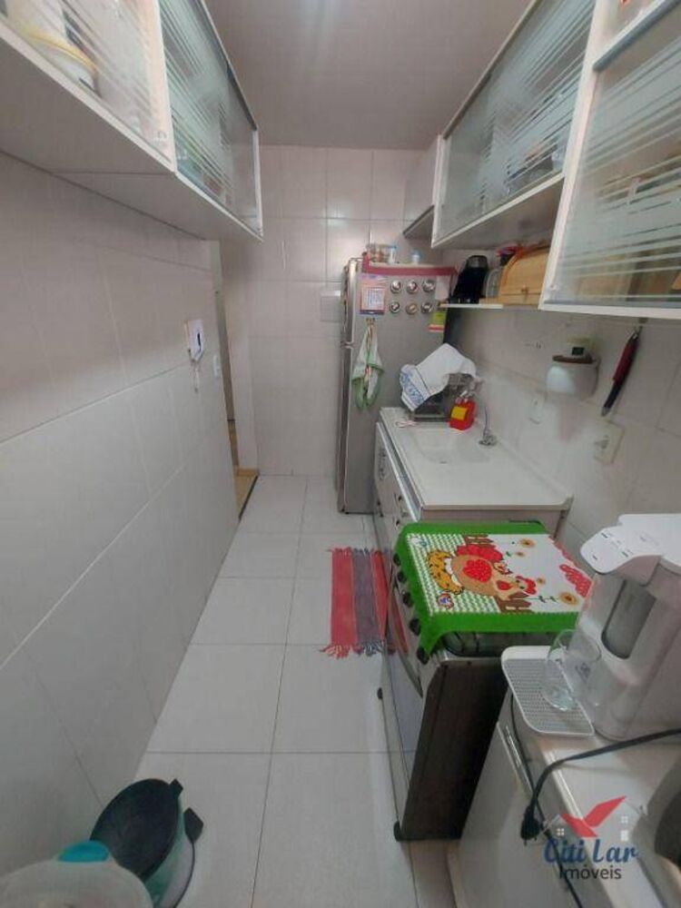 Apartamento à venda com 3 quartos, 50m² - Foto 1