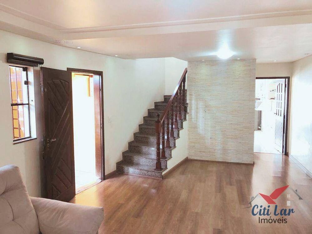 Sobrado à venda com 3 quartos, 121m² - Foto 1