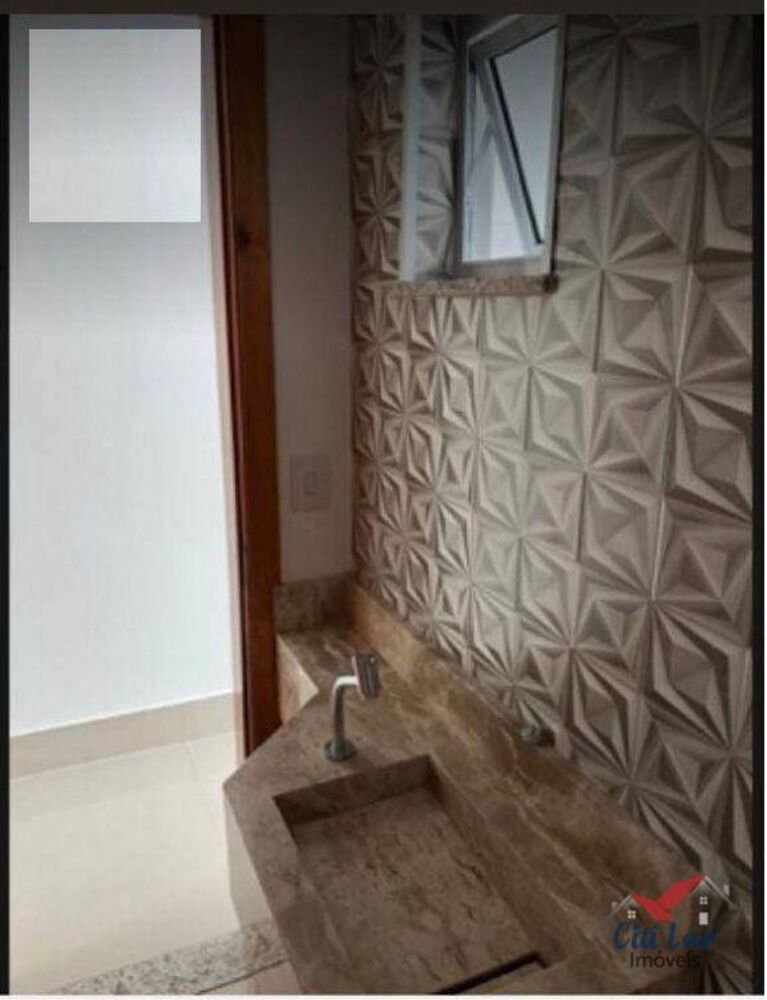 Sobrado à venda com 3 quartos, 130m² - Foto 2