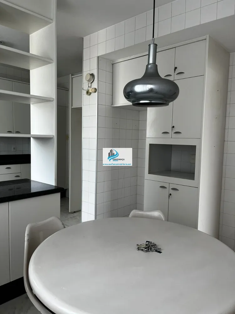 Apartamento, 4 quartos, 216 m² - Foto 4