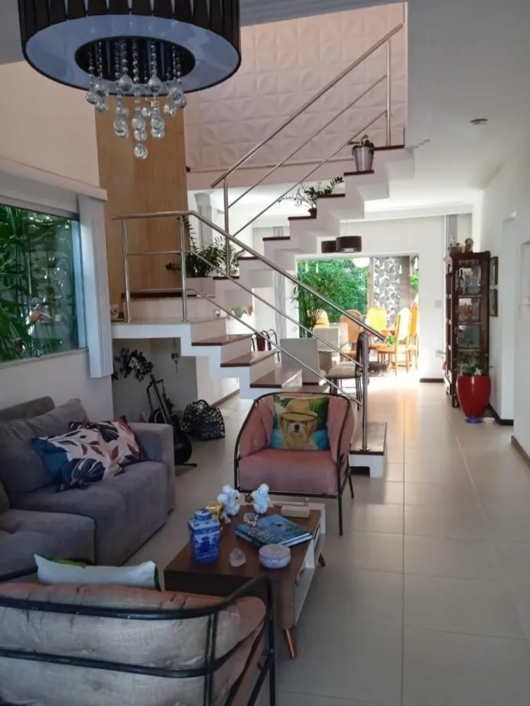 Casa, 4 quartos, 190 m² - Foto 1