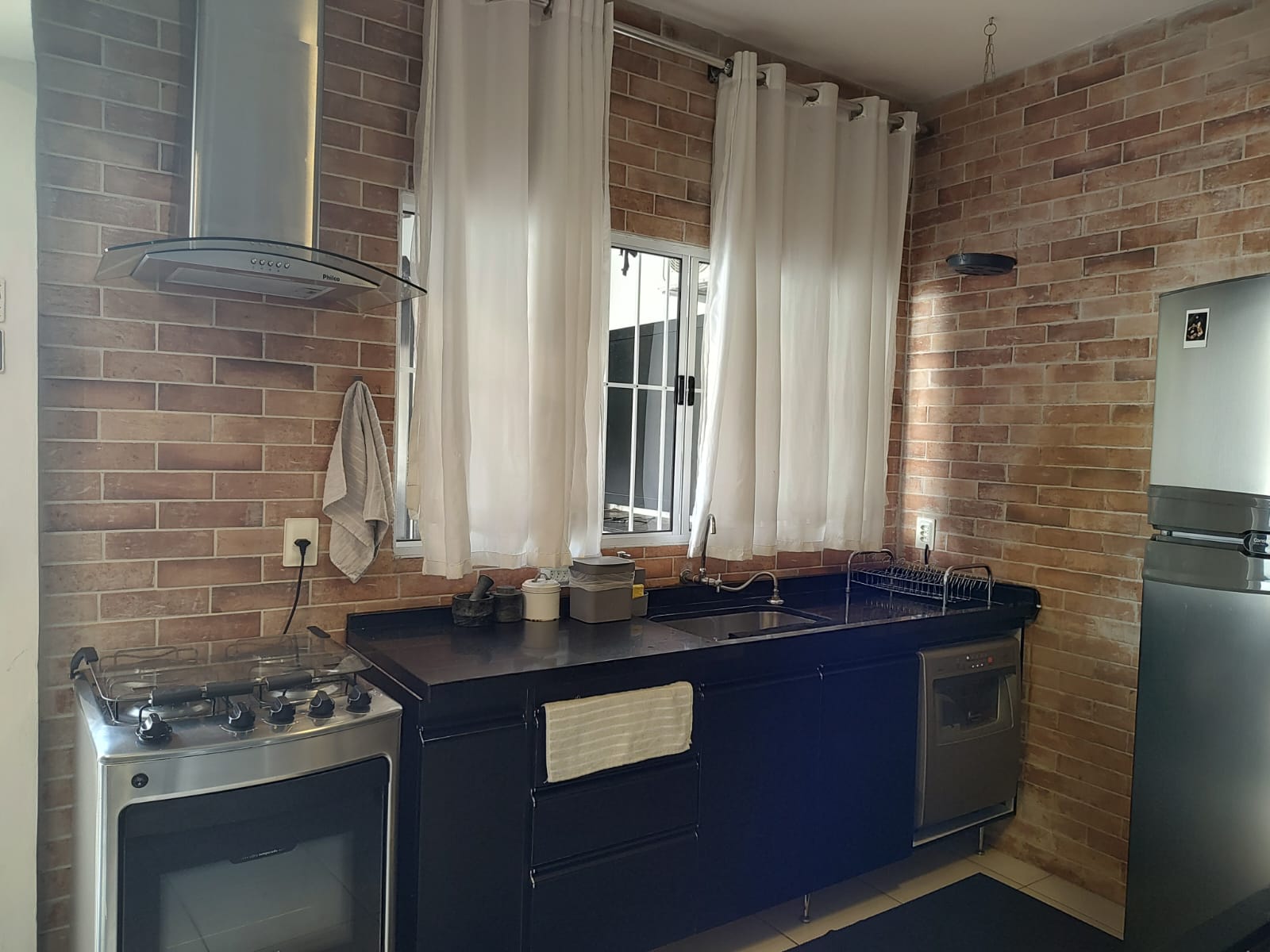 Casa à venda com 1 quarto, 175m² - Foto 1