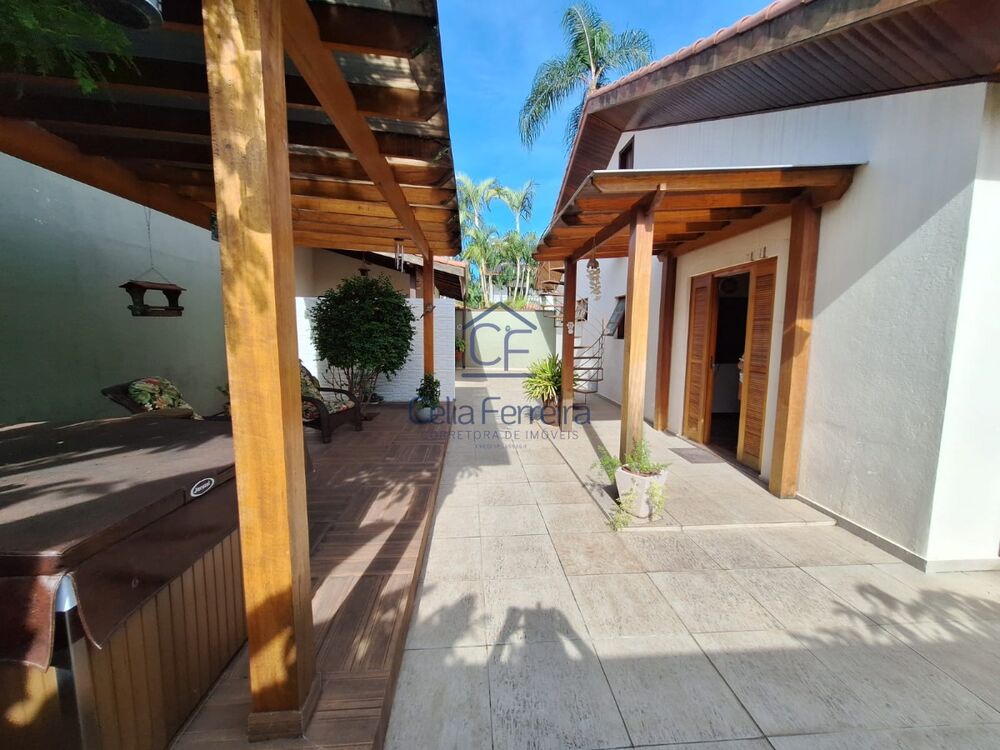 Casa, 4 quartos, 235 m² - Foto 5